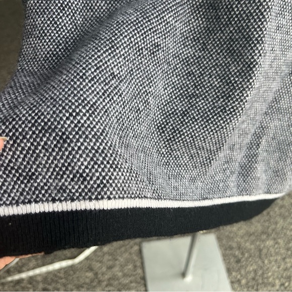 J. Crew Cashmere Limited-edition crewneck sweater with bird's-eye stitch - Picture 7 of 9